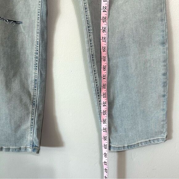 LC Lauren Conrad women’s 16 Mid Rise slim Boyfriend jeans light blue rip at knee - Picture 9 of 10